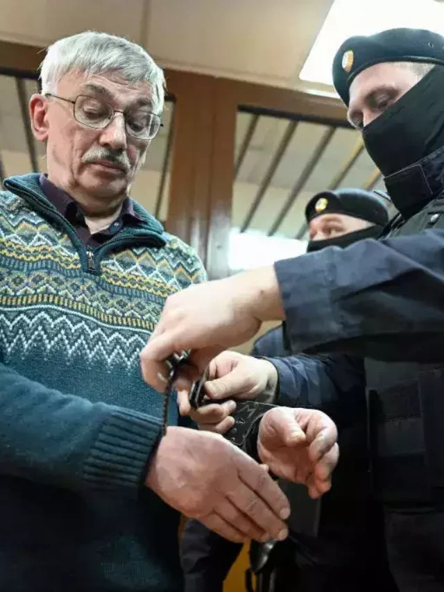 A 70-year-old Russian activist was asked to sign a form saying he was willing to fight in Ukraine